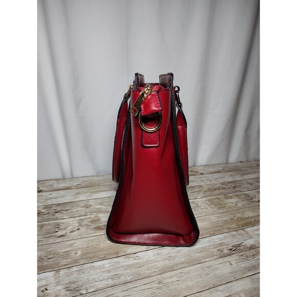 Davis and Towne The Camilla Red Leather w/Gold Color Hardware Strip Lining - Picture 8 of 9